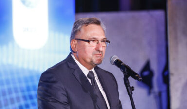 99f4b9ca-d7d0-4e75-ac7a-2be6c0b37231